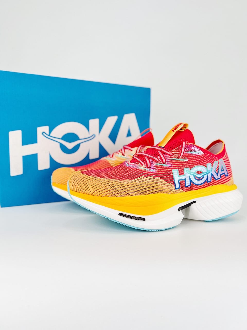 Hoka x1