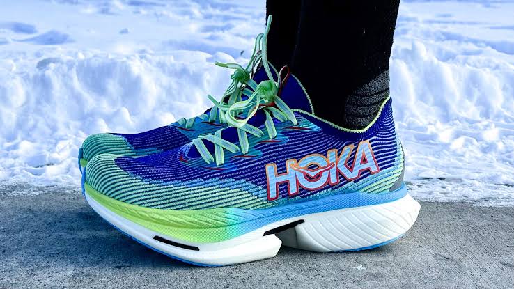 Hoka corban plate uk version