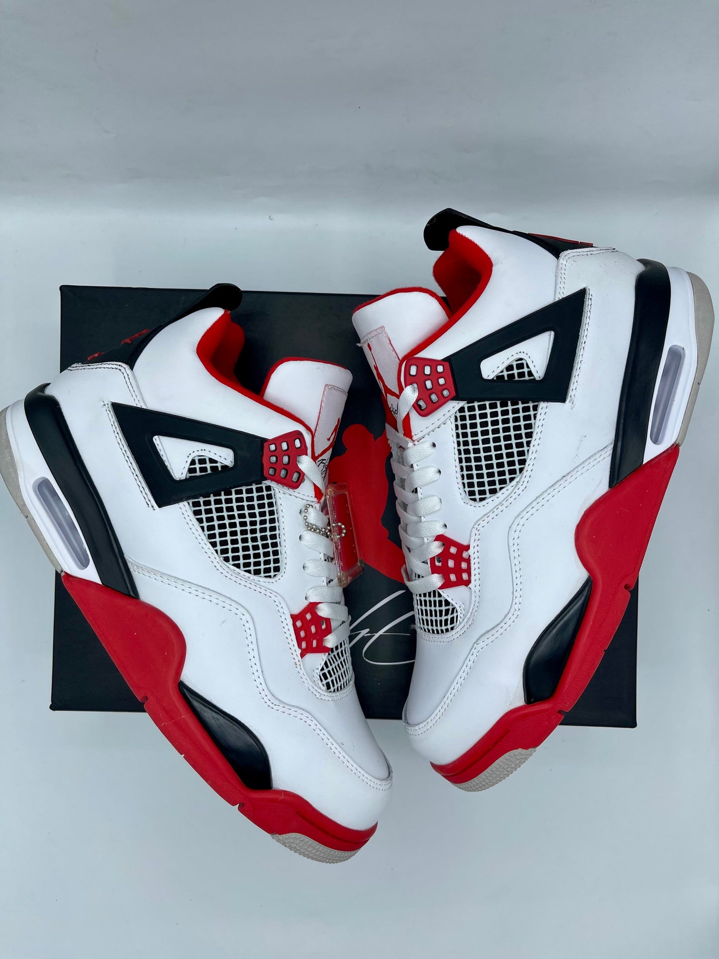 Nike Air Jordan Retro 4