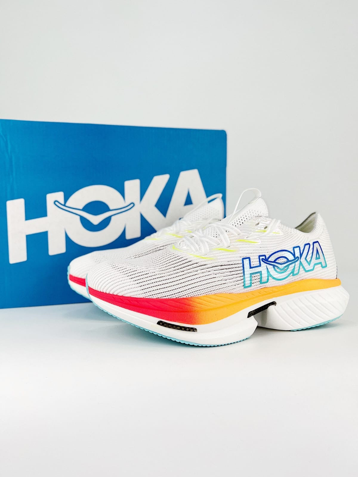 Hoka x1