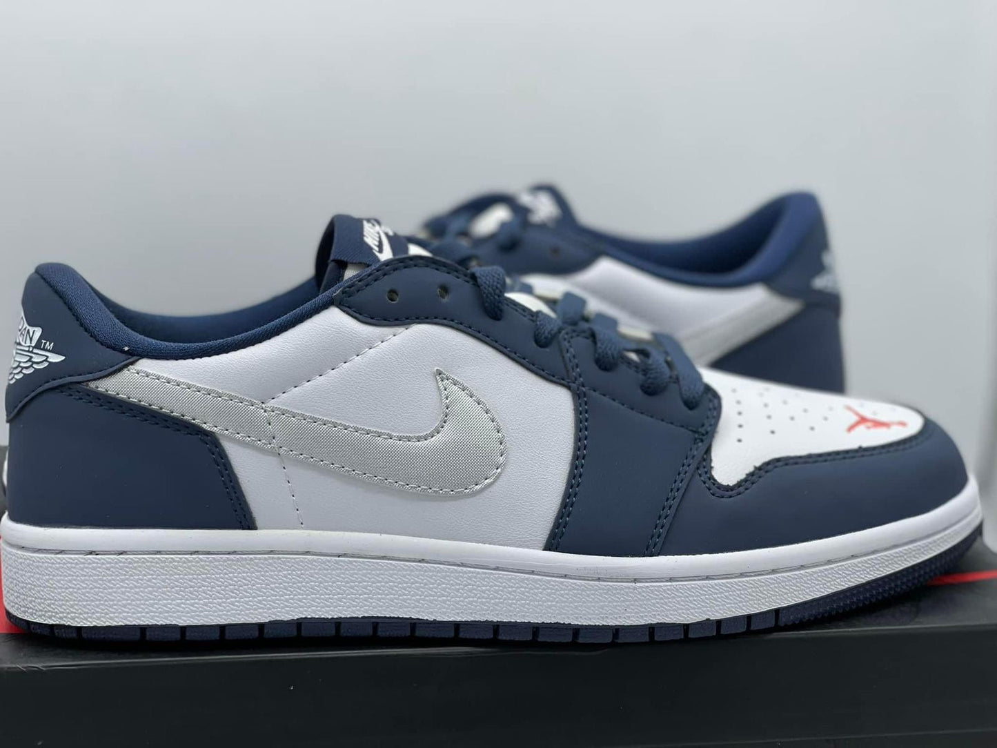 Nike SB x Air Jordan 1 Low Midnight Navy White Ember Glow Metallic Silver