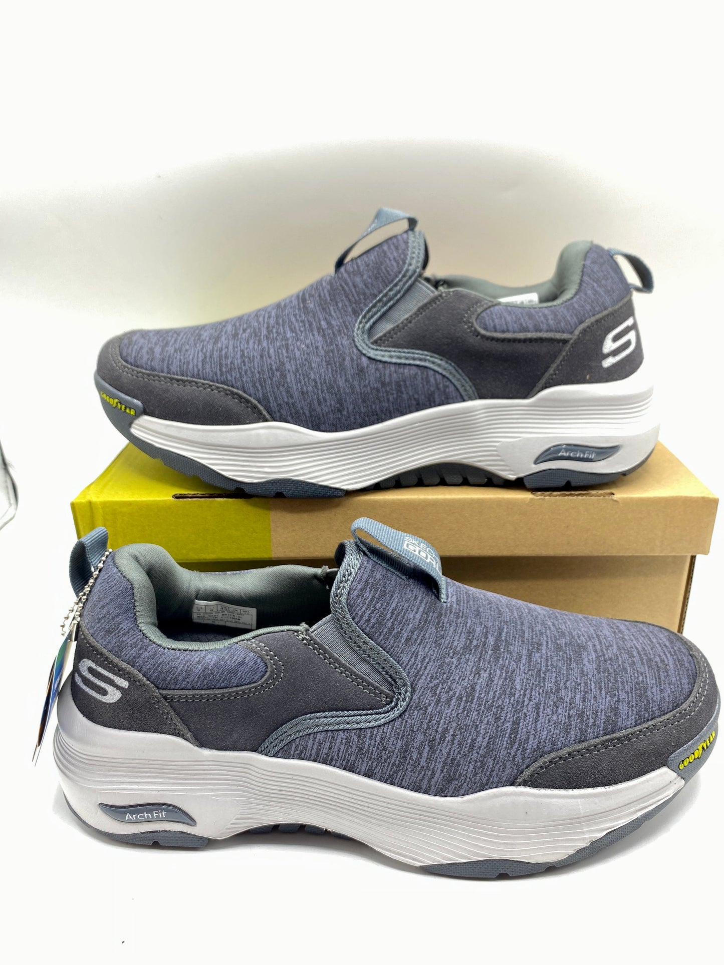 Skechers triple layer madicted foam Amazon article