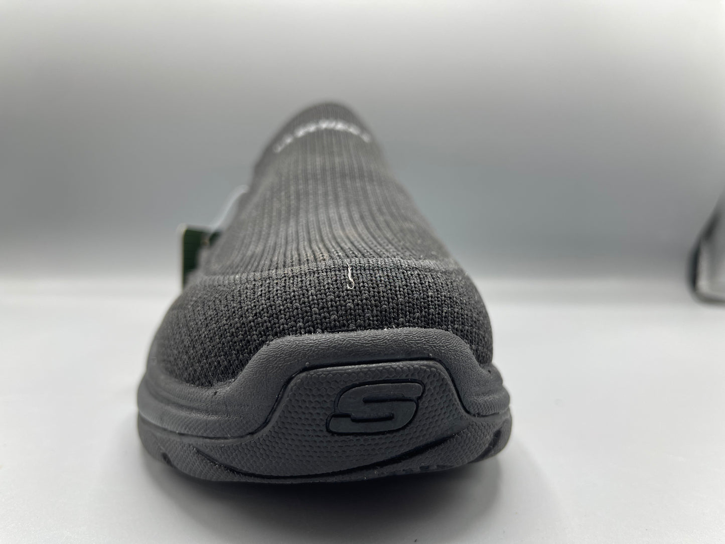 Skechers✅ triple layer medicated  foam extra comfortable.