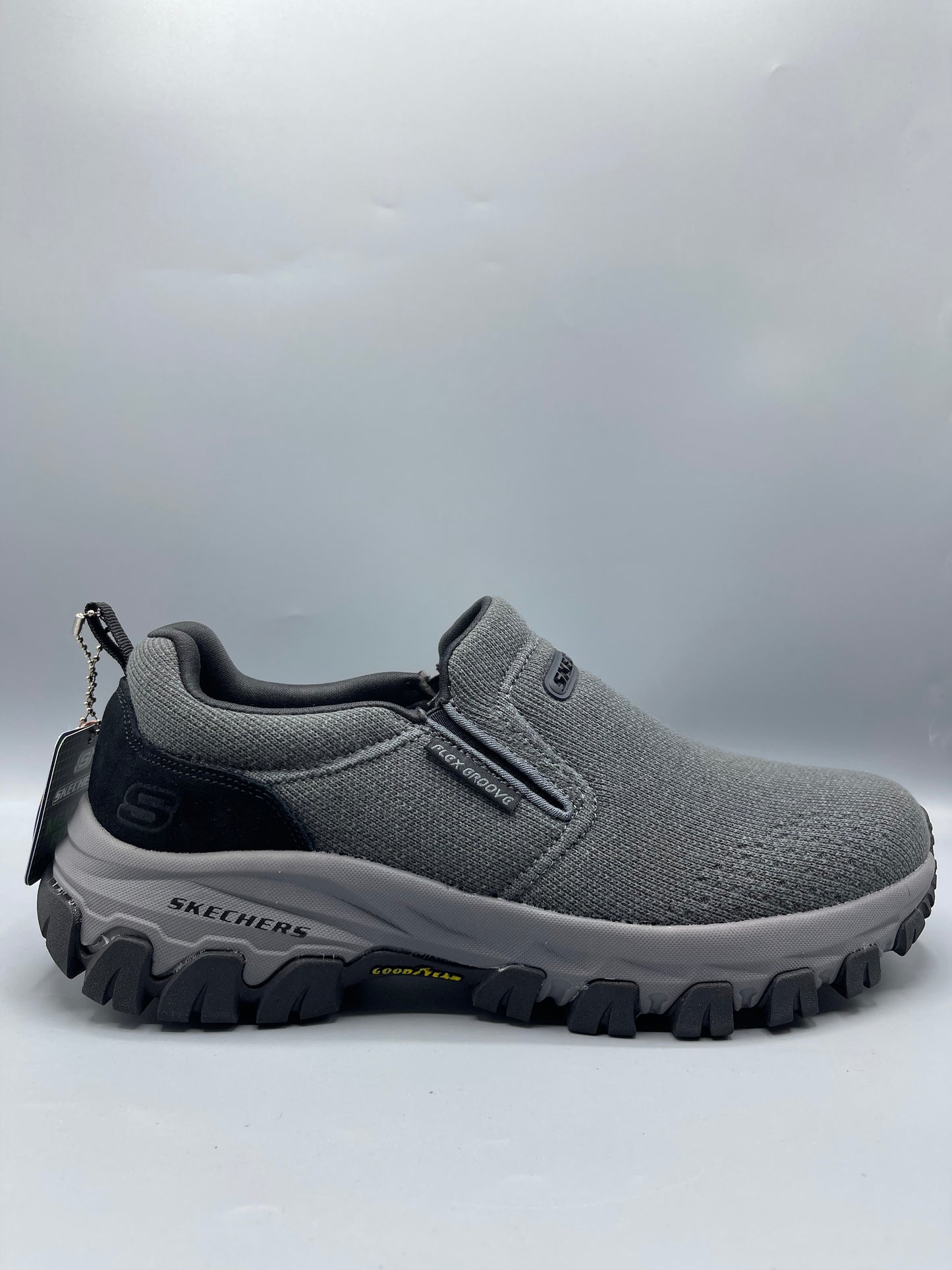 Skechers✅ triple layer medicated  foam extra comfortable.❤