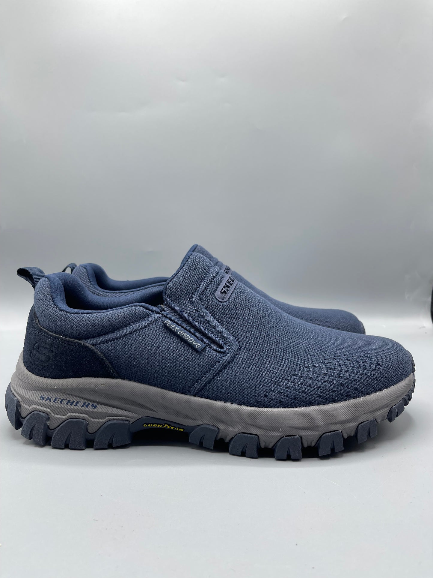 Skechers✅ triple layer medicated  foam extra comfortable.❤