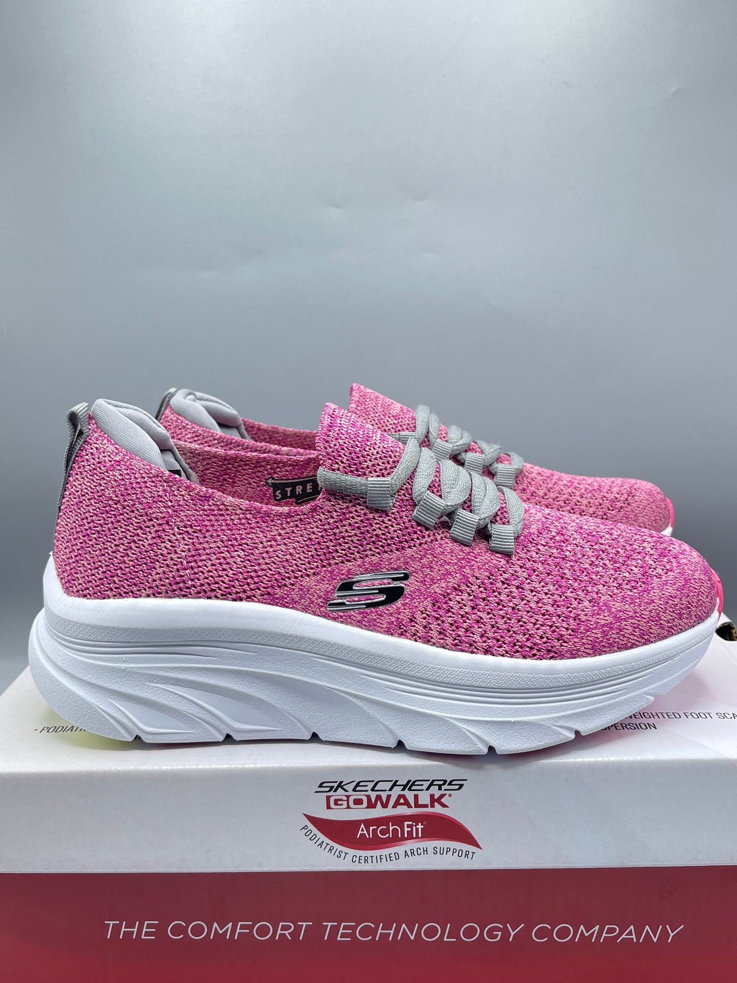 Skechers✅ triple layer medicated  foam extra comfortable.