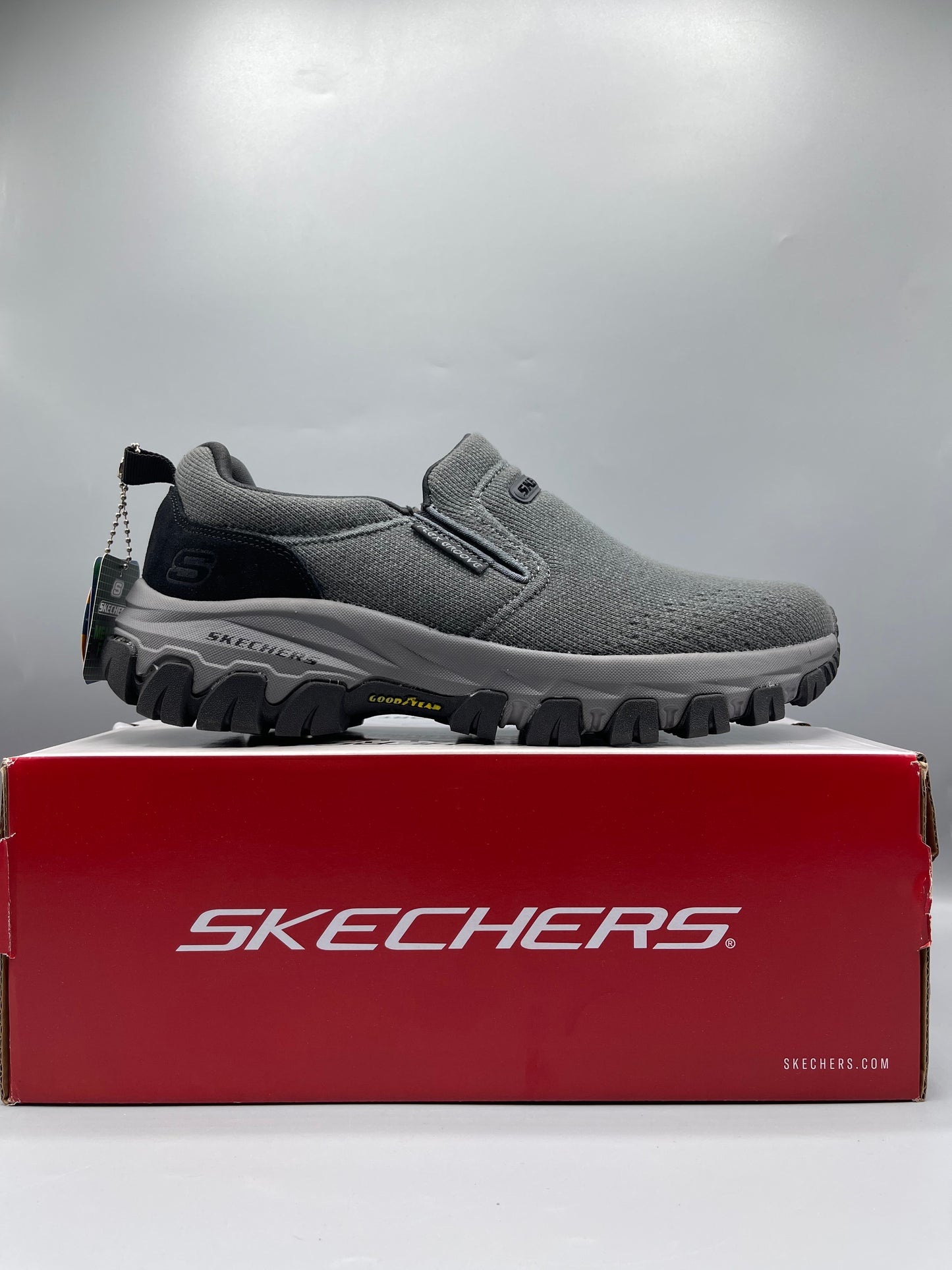 Skechers✅ triple layer medicated  foam extra comfortable.