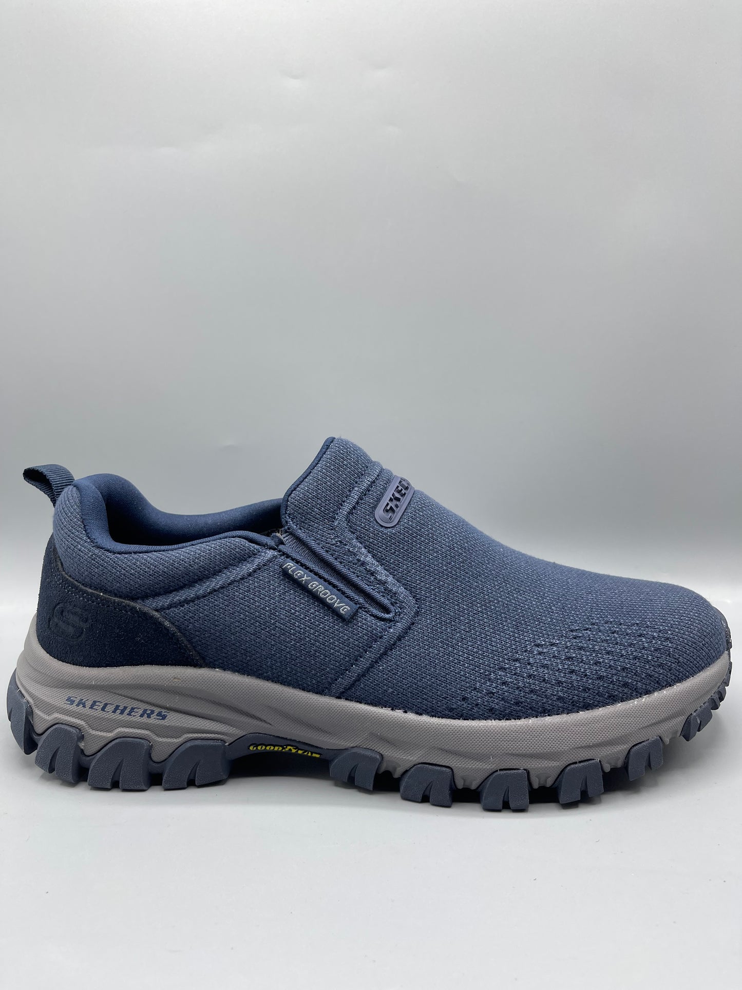 Skechers✅ triple layer medicated  foam extra comfortable.❤