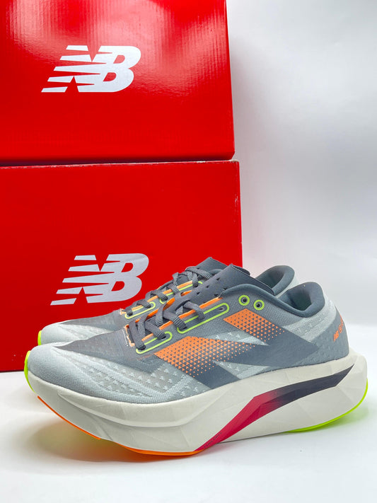 New Balance FuelCell Rebel V4