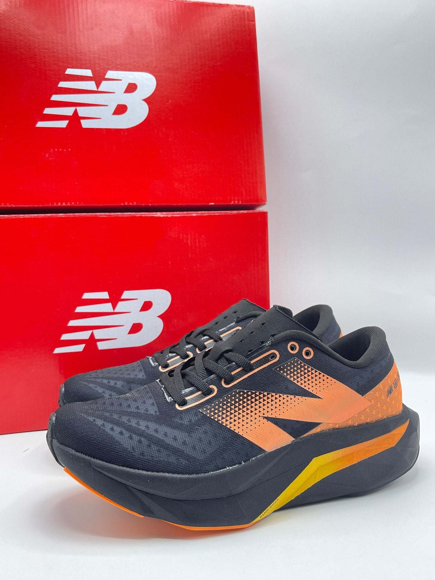 New Balance FuelCell Rebel V4