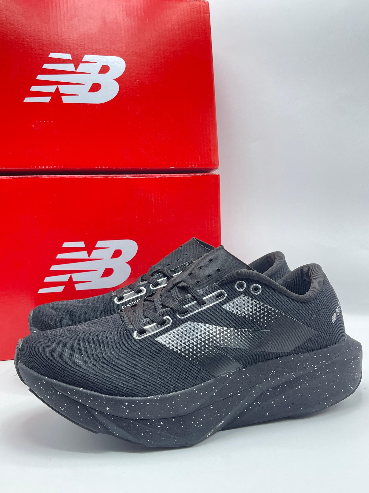 New Balance FuelCell Rebel V4