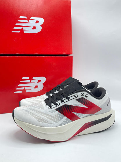 New Balance FuelCell Rebel V4